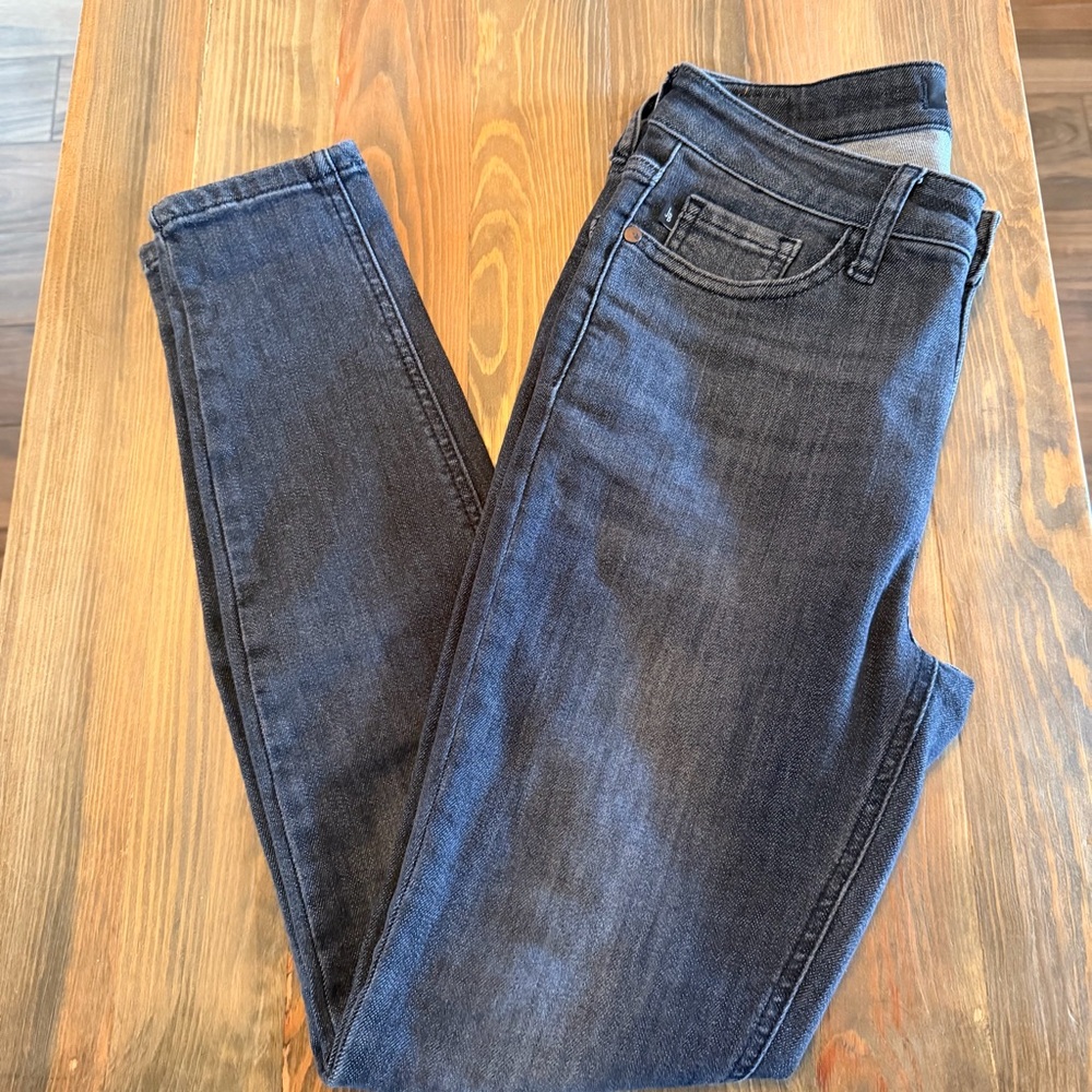 Judy Blue Skinny Fit Faded Black Jeans - Picture 2 of 6